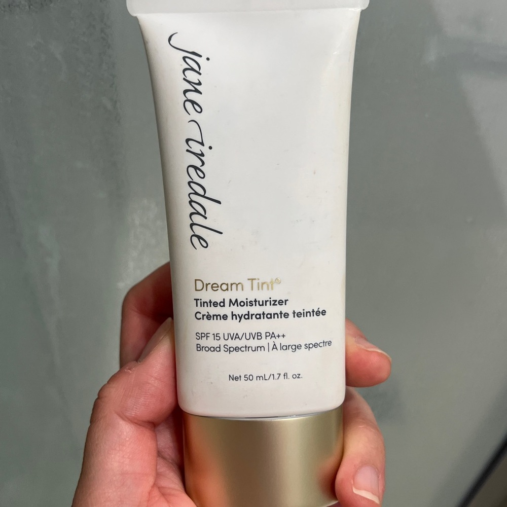 jane iredale Dream Tint Tinted Moisturizer - M light